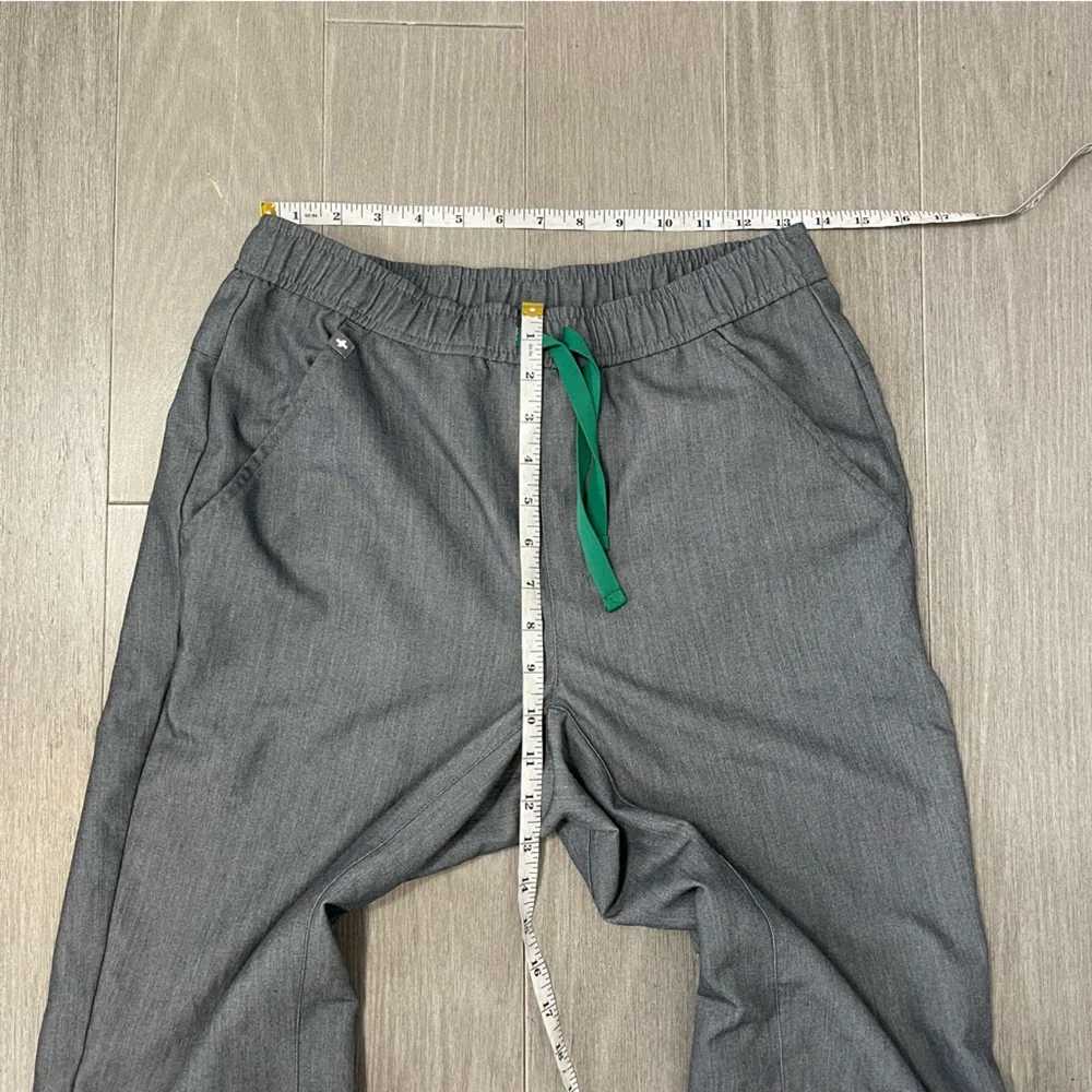 Figs Tansen Jogger Scrub Pants Men’s Gray Green Drawstring Size S MXXSW2004